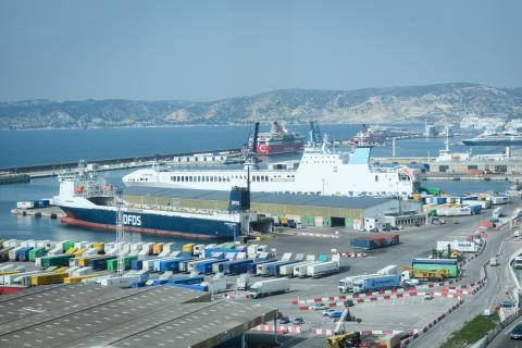 Navires au port